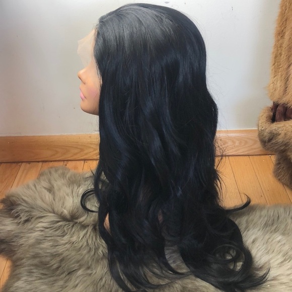 💫 24” BLACK BODY WAVY LACE FRONT WIG💫 *NWT*

🆕